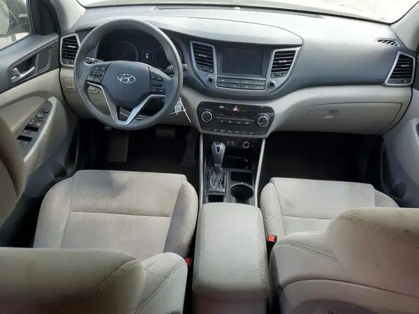KM8J3CA42JU669844 2018 HYUNDAI TUCSON - Image 8
