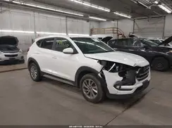 KM8J3CA42JU672808 2018 HYUNDAI TUCSON