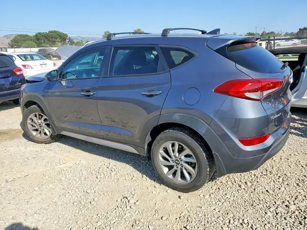 KM8J3CA42JU680455 2018 HYUNDAI TUCSON - Image 2
