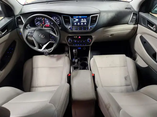 KM8J3CA42JU684795 2018 HYUNDAI TUCSON - Image 8