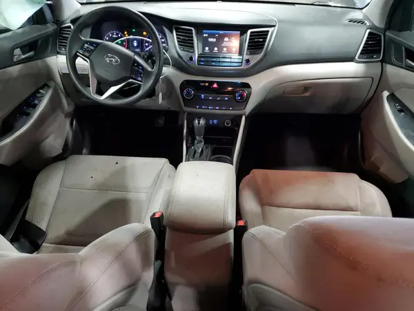 KM8J3CA42JU692198 2018 HYUNDAI TUCSON - Image 8