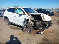 KM8J3CA42JU708190 2018 HYUNDAI TUCSON