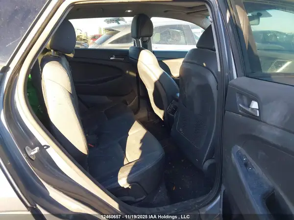 KM8J3CA42JU710263 2018 HYUNDAI TUCSON - Image 8