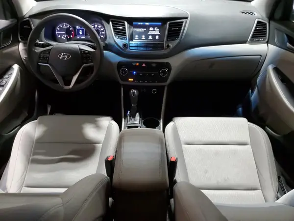 KM8J3CA42JU719089 2018 HYUNDAI TUCSON - Image 8