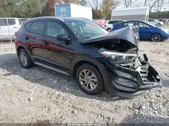 KM8J3CA42JU719142 2018 HYUNDAI TUCSON