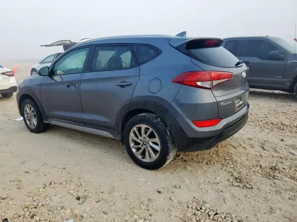 KM8J3CA42JU728455 2018 HYUNDAI TUCSON - Image 2