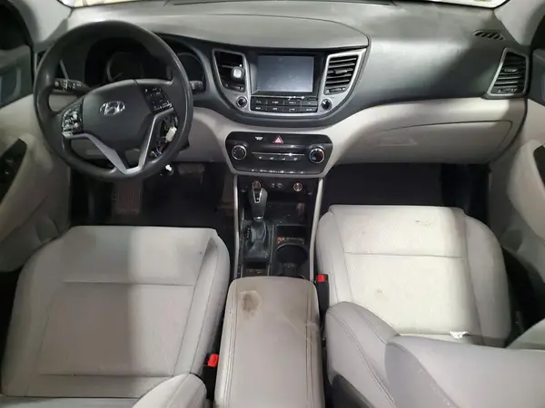 KM8J3CA42JU730500 2018 HYUNDAI TUCSON - Image 8