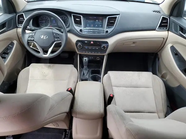 KM8J3CA42JU742128 2018 HYUNDAI TUCSON - Image 8