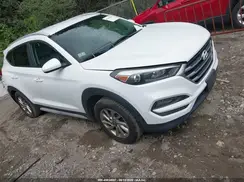KM8J3CA42JU743490 2018 HYUNDAI TUCSON