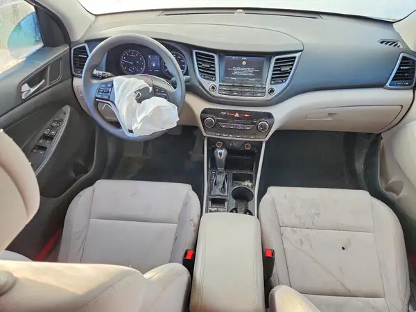 KM8J3CA42JU744560 2018 HYUNDAI TUCSON - Image 8