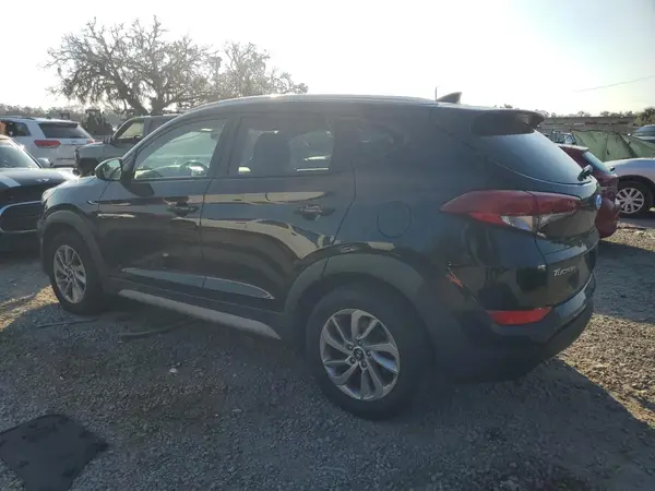 KM8J3CA42JU745031 2018 HYUNDAI TUCSON - Image 2