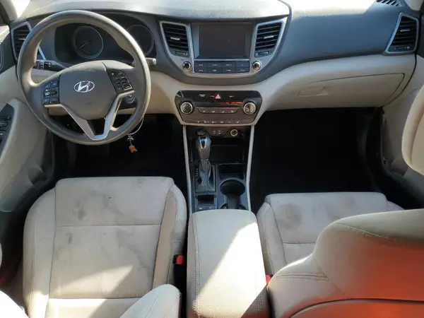 KM8J3CA42JU745031 2018 HYUNDAI TUCSON - Image 8