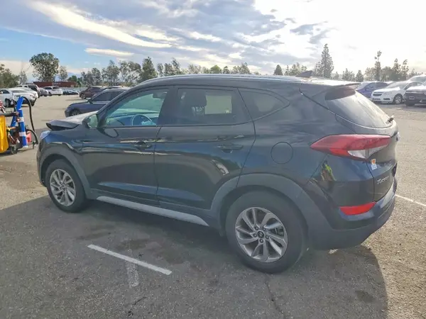 KM8J3CA42JU746809 2018 HYUNDAI TUCSON - Image 2