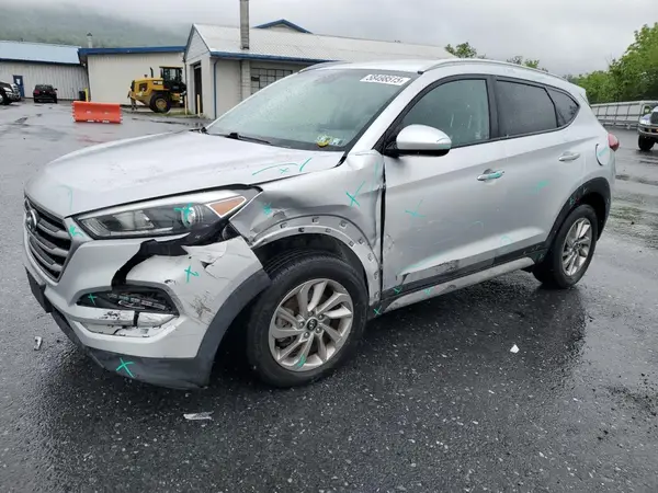 KM8J3CA42JU748074 2018 HYUNDAI TUCSON - Image 1