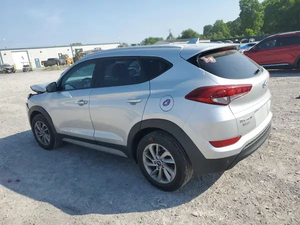 KM8J3CA42JU754134 2018 HYUNDAI TUCSON - Image 2