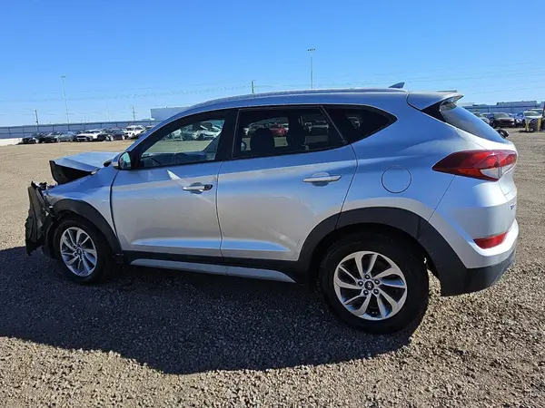 KM8J3CA42JU755901 2018 HYUNDAI TUCSON - Image 2