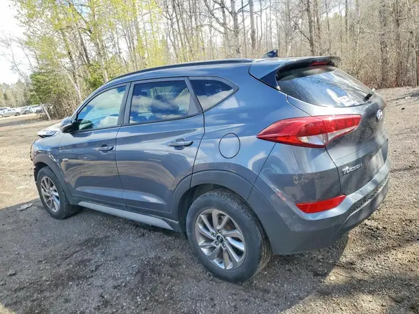 KM8J3CA42JU766770 2018 HYUNDAI TUCSON - Image 2