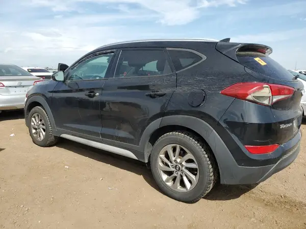 KM8J3CA42JU766980 2018 HYUNDAI TUCSON - Image 2