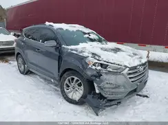KM8J3CA42JU771015 2018 HYUNDAI TUCSON