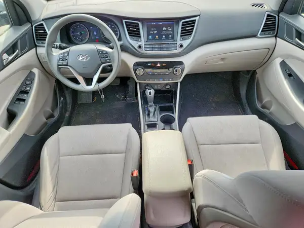 KM8J3CA42JU771497 2018 HYUNDAI TUCSON - Image 8