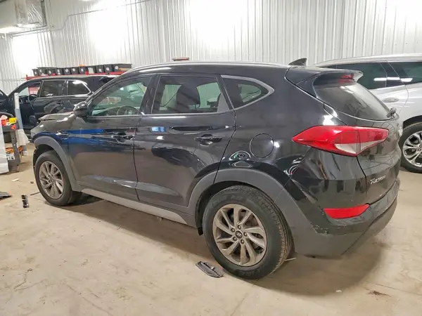 KM8J3CA42JU788350 2018 HYUNDAI TUCSON - Image 2