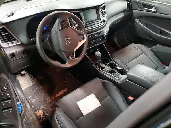 KM8J3CA42JU788350 2018 HYUNDAI TUCSON - Image 8