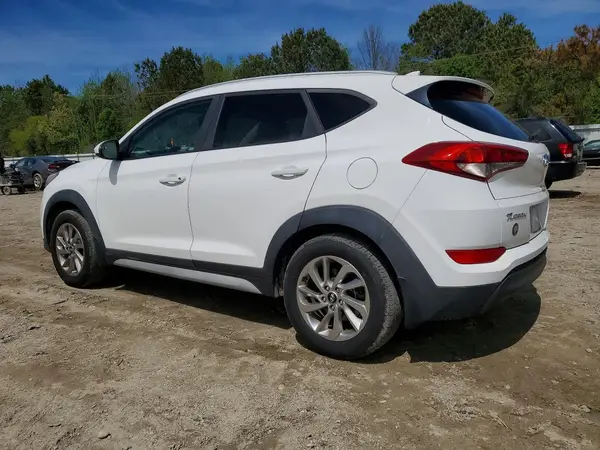 KM8J3CA42JU799638 2018 HYUNDAI TUCSON - Image 2
