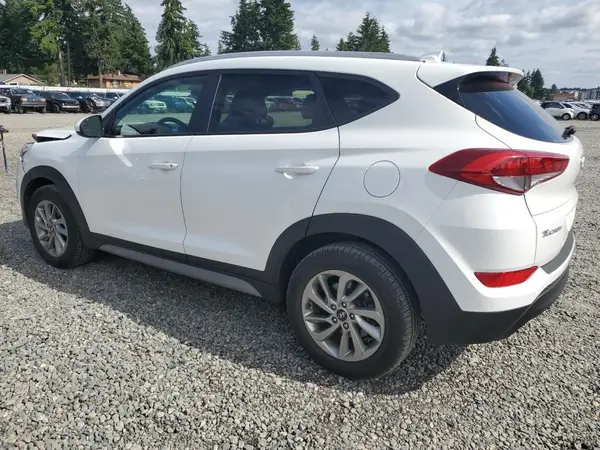 KM8J3CA42JU813506 2018 HYUNDAI TUCSON - Image 2