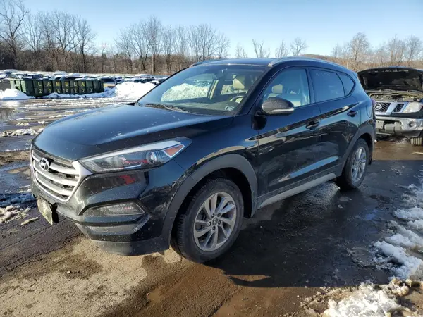 KM8J3CA42JU830564 2018 HYUNDAI TUCSON - Image 1