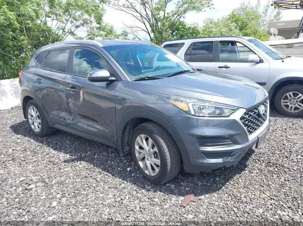 KM8J3CA42KU004539 2019 HYUNDAI TUCSON - Image 1