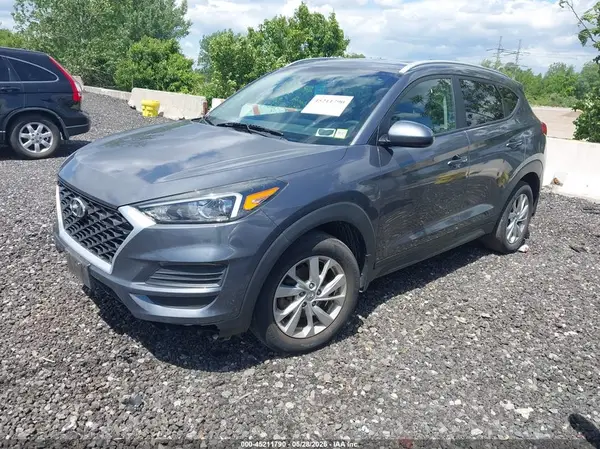 KM8J3CA42KU004539 2019 HYUNDAI TUCSON - Image 2