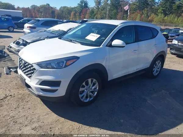 KM8J3CA42KU005738 2019 HYUNDAI TUCSON - Image 2
