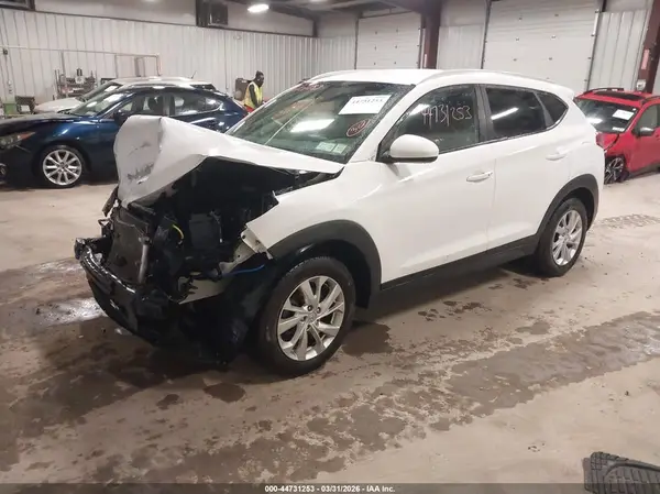 KM8J3CA42KU007862 2019 HYUNDAI TUCSON - Image 2