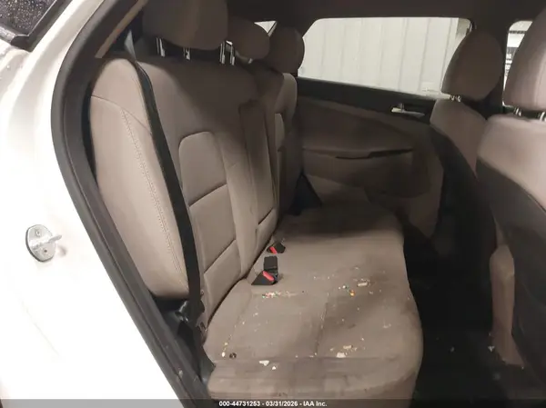 KM8J3CA42KU007862 2019 HYUNDAI TUCSON - Image 8