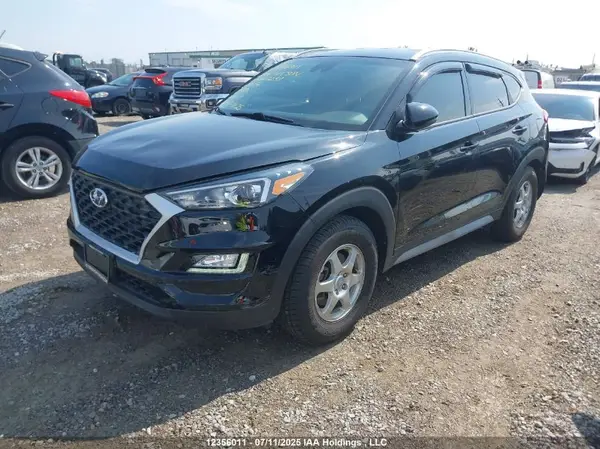 KM8J3CA42KU027237 2019 HYUNDAI TUCSON - Image 2