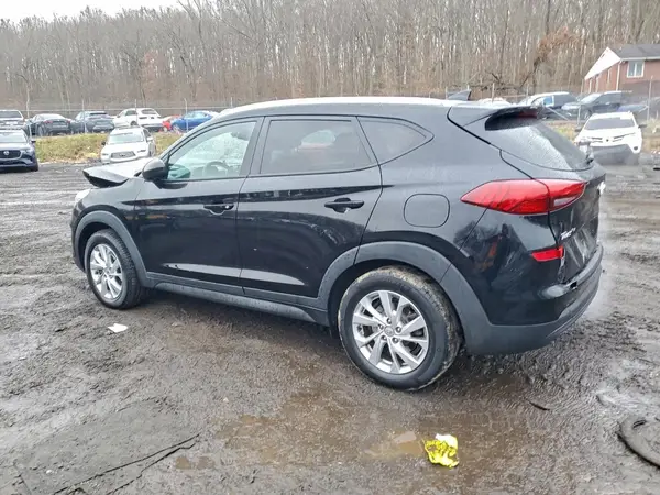 KM8J3CA42KU042742 2019 HYUNDAI TUCSON - Image 2