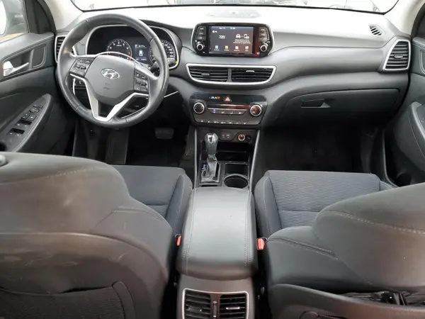 KM8J3CA42KU047911 2019 HYUNDAI TUCSON - Image 8