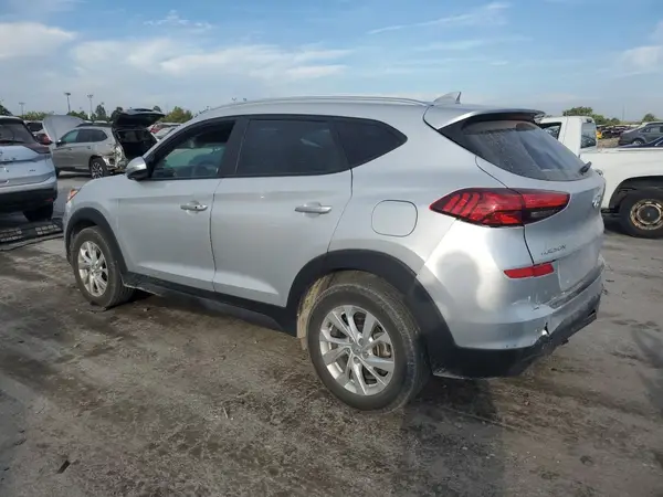 KM8J3CA42KU069438 2019 HYUNDAI TUCSON - Image 2
