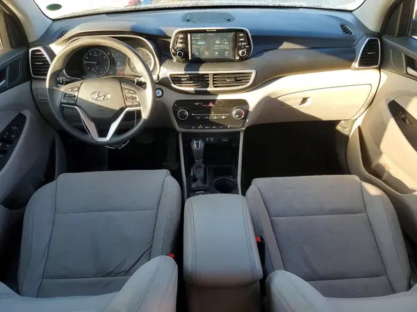KM8J3CA42KU070735 2019 HYUNDAI TUCSON - Image 8
