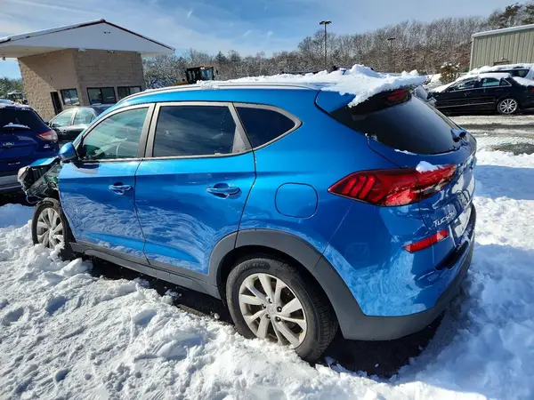 KM8J3CA42KU073439 2019 HYUNDAI TUCSON - Image 2