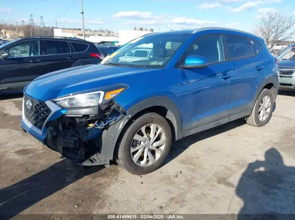 KM8J3CA42KU074414 2019 HYUNDAI TUCSON - Image 2