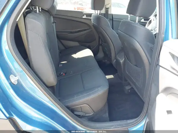 KM8J3CA42KU078222 2019 HYUNDAI TUCSON - Image 8