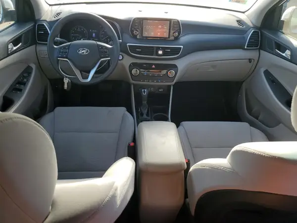 KM8J3CA42KU897716 2019 HYUNDAI TUCSON - Image 8