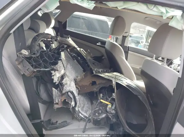 KM8J3CA42KU938555 2019 HYUNDAI TUCSON - Image 8