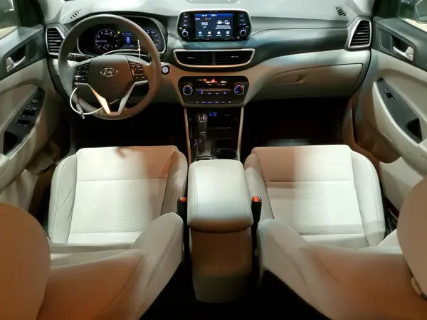 KM8J3CA42KU985620 2019 HYUNDAI TUCSON - Image 8