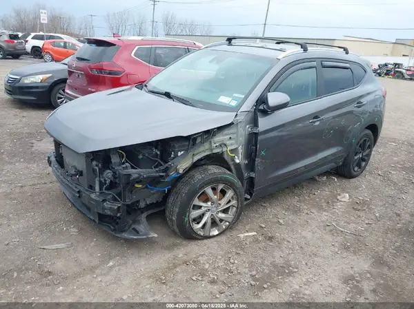 KM8J3CA42LU093305 2020 HYUNDAI TUCSON - Image 2