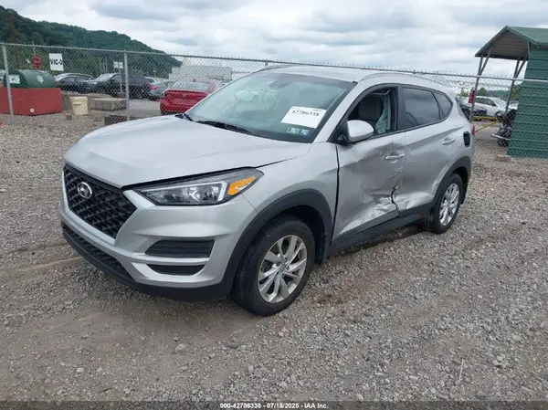 KM8J3CA42LU136377 2020 HYUNDAI TUCSON - Image 2