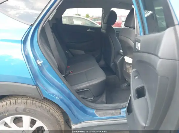 KM8J3CA42LU147489 2020 HYUNDAI TUCSON - Image 8