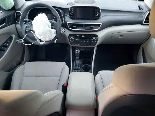 KM8J3CA42LU172117 2020 HYUNDAI TUCSON - Image 8