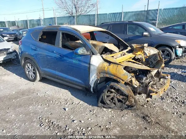 KM8J3CA42LU174725 2020 HYUNDAI TUCSON - Image 1